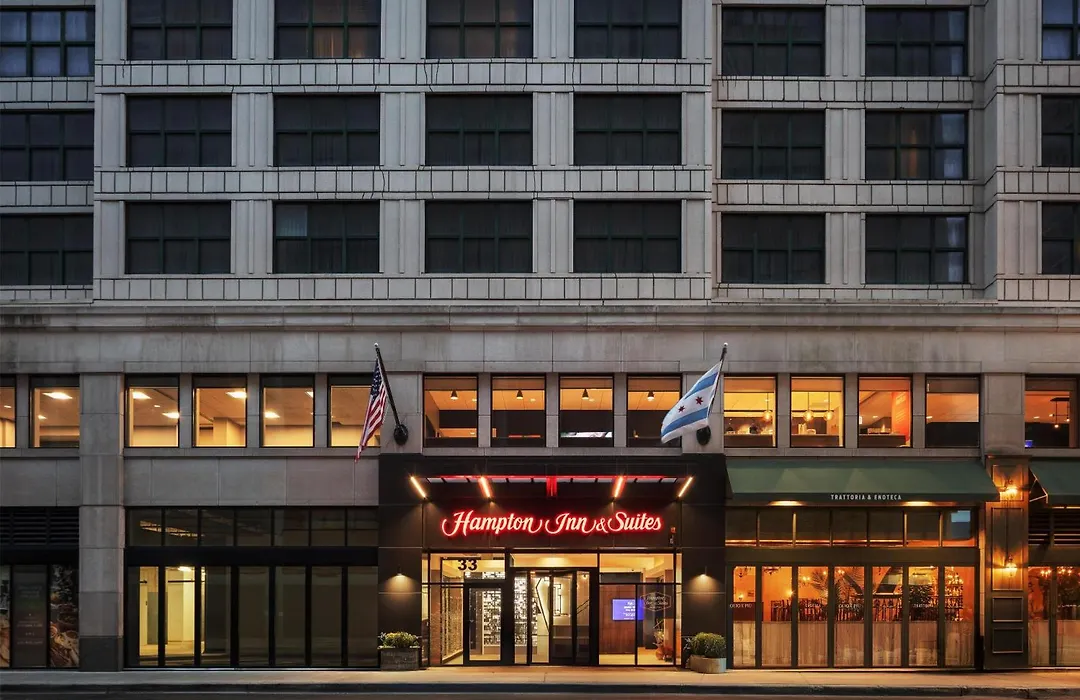Hampton Inn & Suites Chicago-Downtown-1